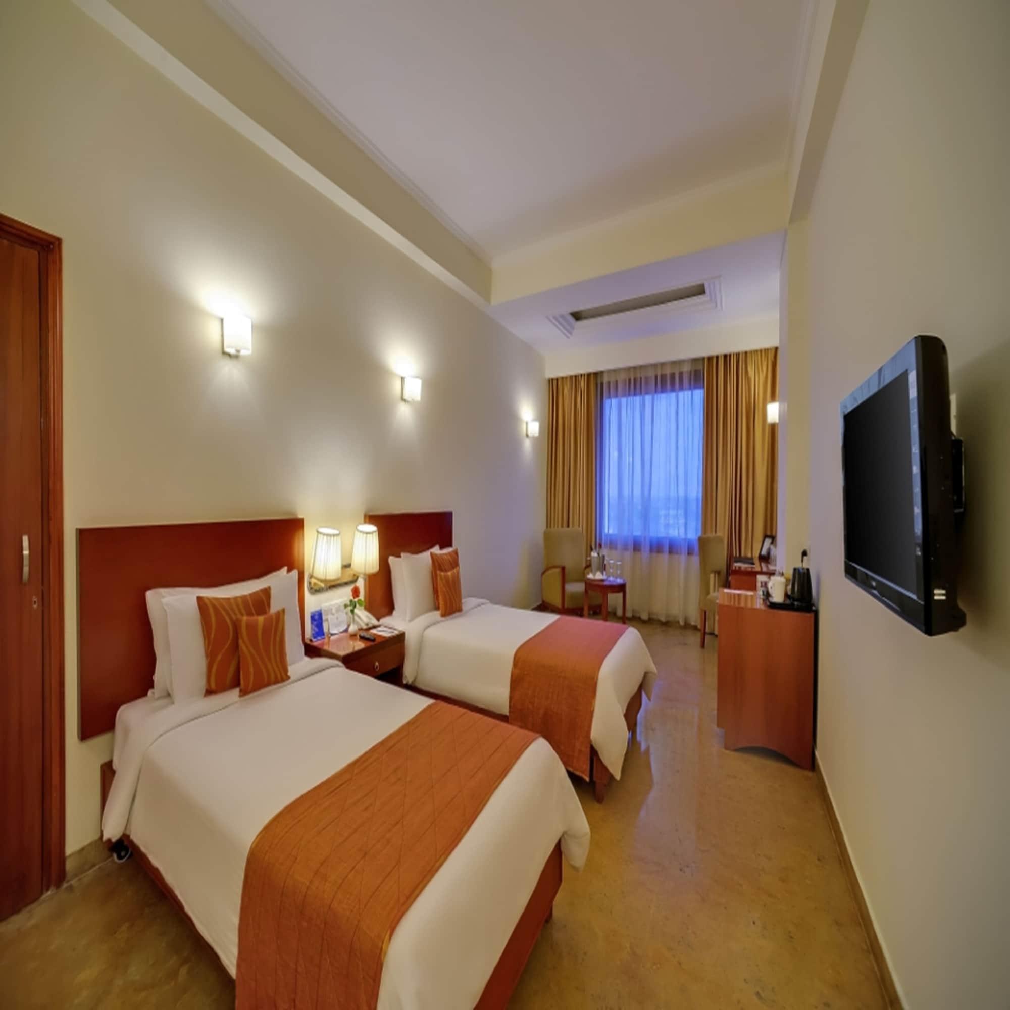 Royal Sarovar Portico Siliguri Esterno foto