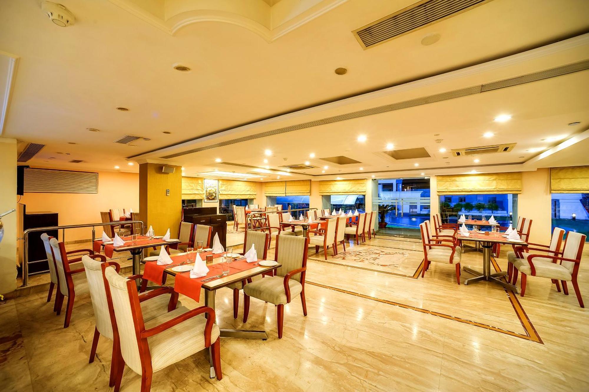 Royal Sarovar Portico Siliguri Esterno foto