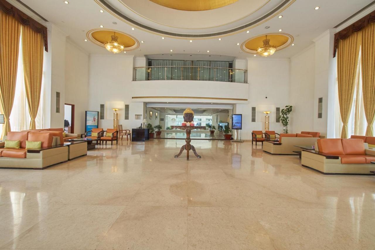 Royal Sarovar Portico Siliguri Esterno foto