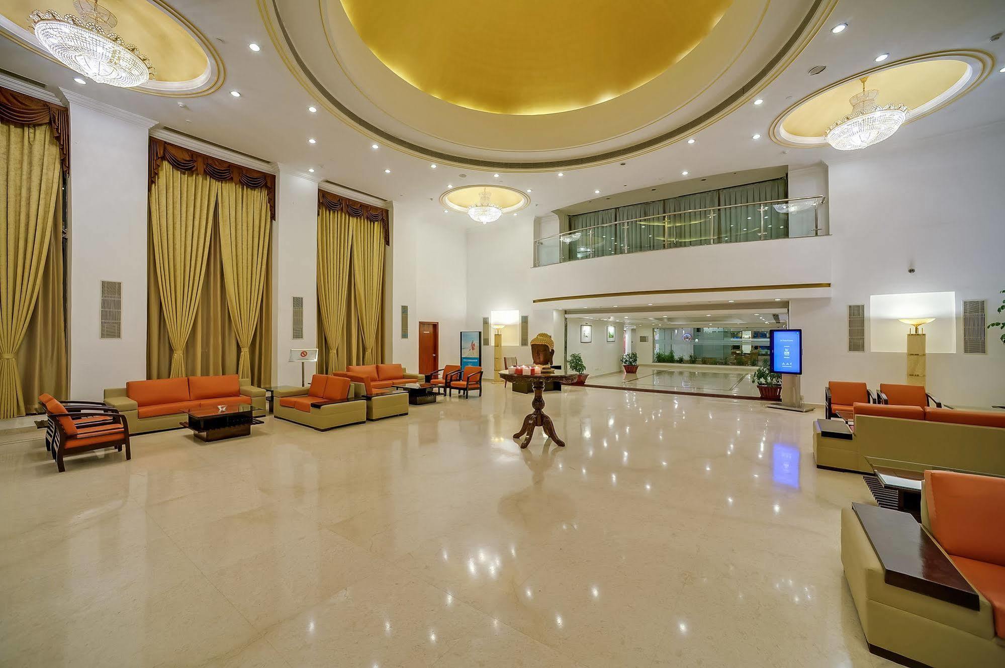 Royal Sarovar Portico Siliguri Esterno foto