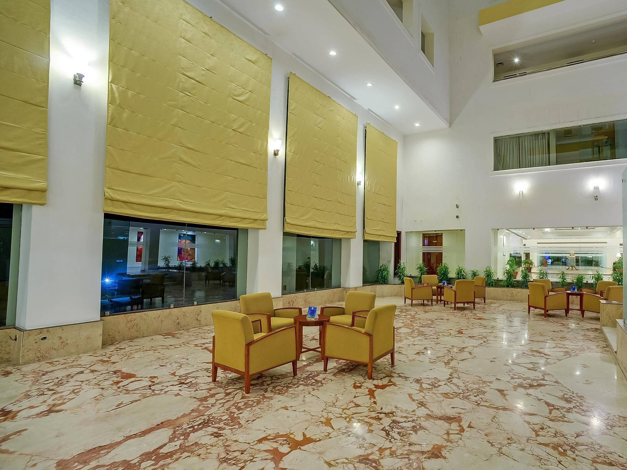 Royal Sarovar Portico Siliguri Esterno foto