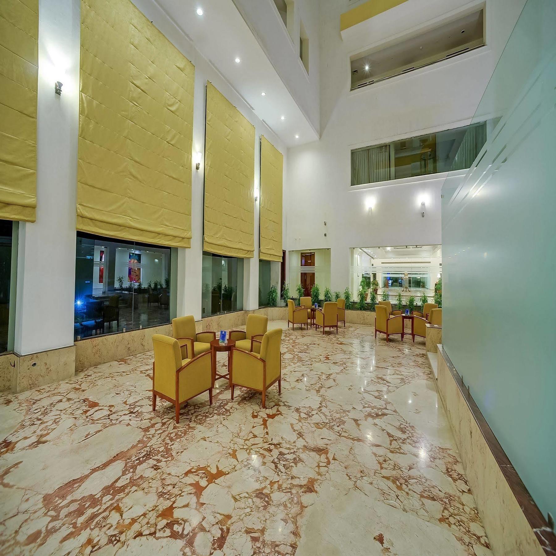 Royal Sarovar Portico Siliguri Esterno foto