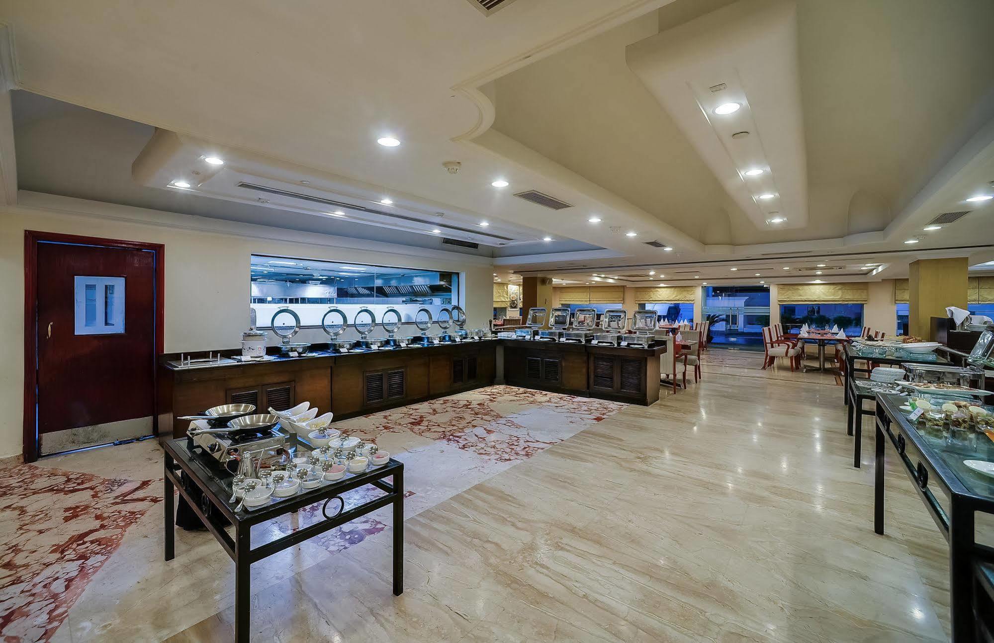 Royal Sarovar Portico Siliguri Esterno foto